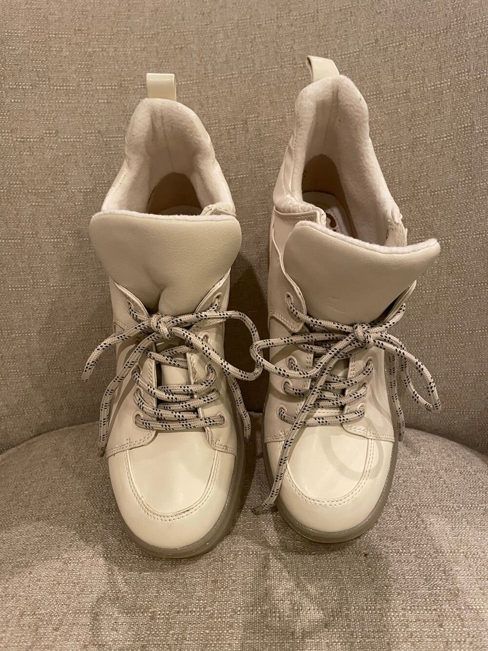 Circus By Sam Edelman Hanna Modern Round Toe Lace Up Platform Ankle Boots, S87